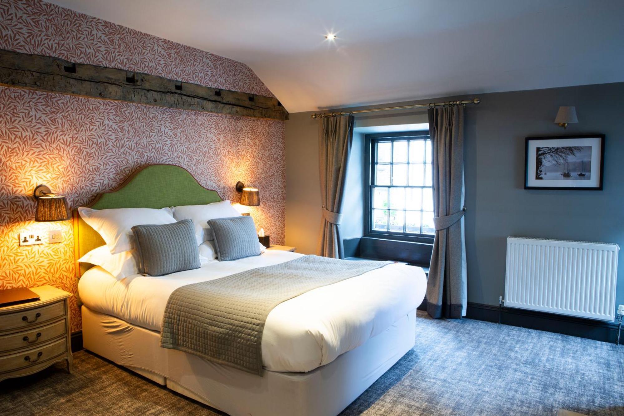Guest house Queens Head & Restaurant 4*